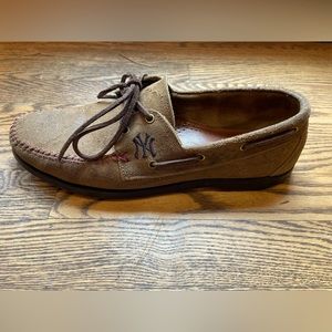 Allen Edmonds, Sandlot Yankees leather boat shoes
